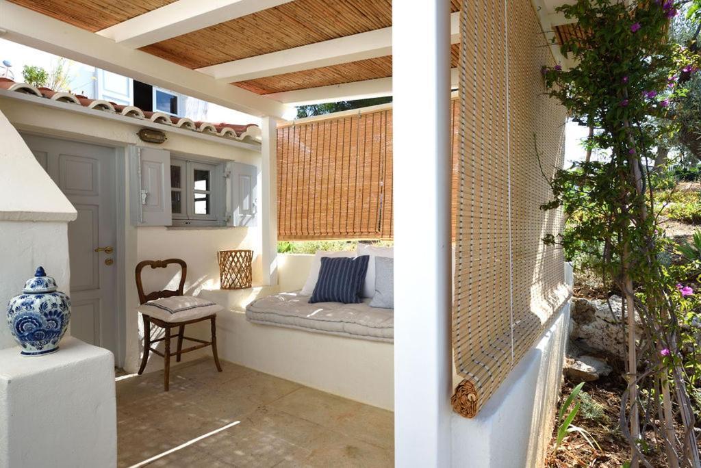 The Dutch Suite, Romantic Boutique Guesthouse Porto Heli Exterior photo
